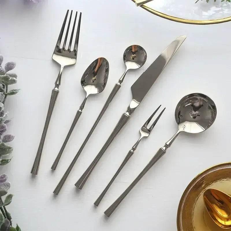 Luxuriöses silbernes Besteck Set aus Edelstahl (Einzeln oder im Set bestellbar) - Kochschein