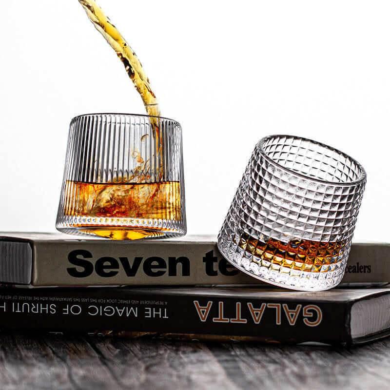 Rotierendes Whiskeyglas aus Kristallglas ll (drei Varianten) - Kochschein